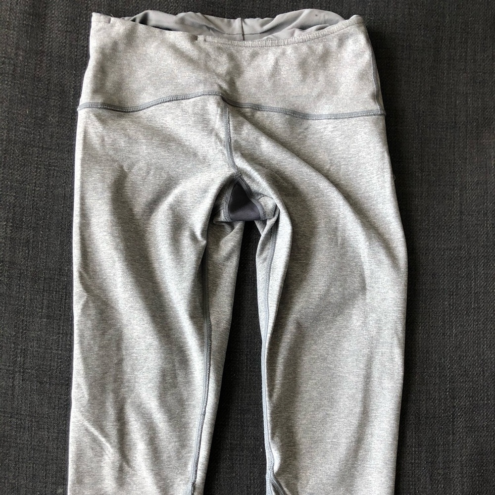 LULULEMON  crop leggings